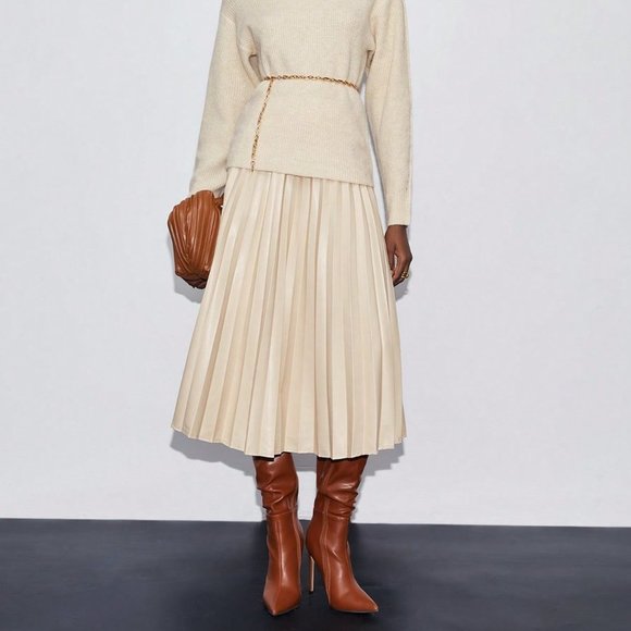 Beige Casual Womens Patent Pleated Skirt - Picture 4 of 7